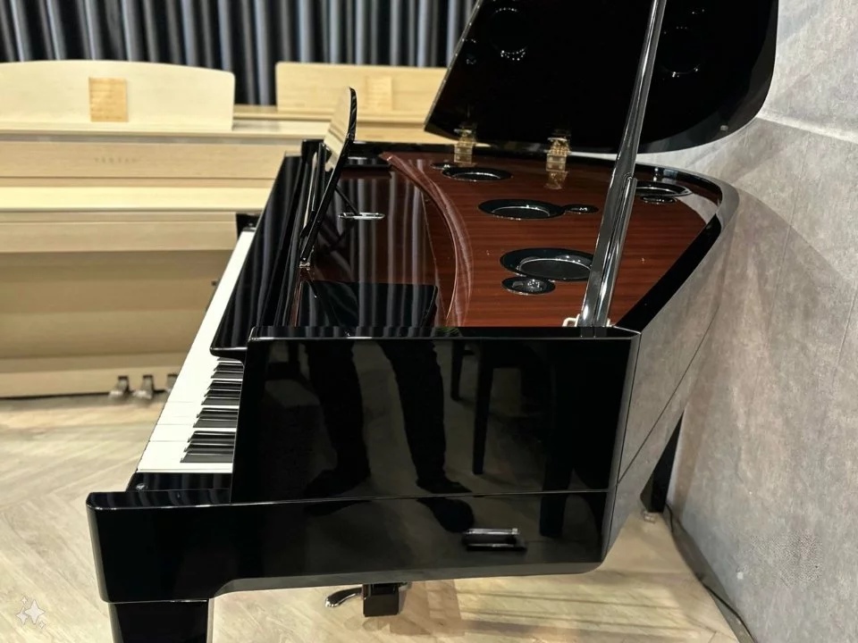 AVANT GRAND N3 (USED)