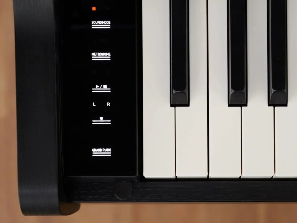 Casio AP-550 Black (BK)