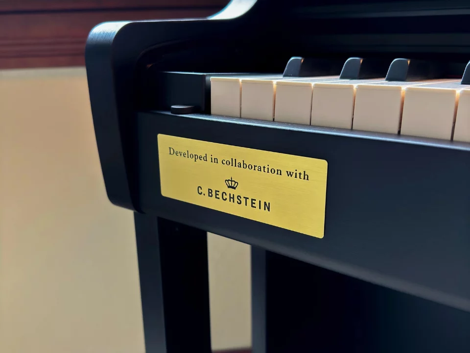 Casio AP-750 Black (BK)