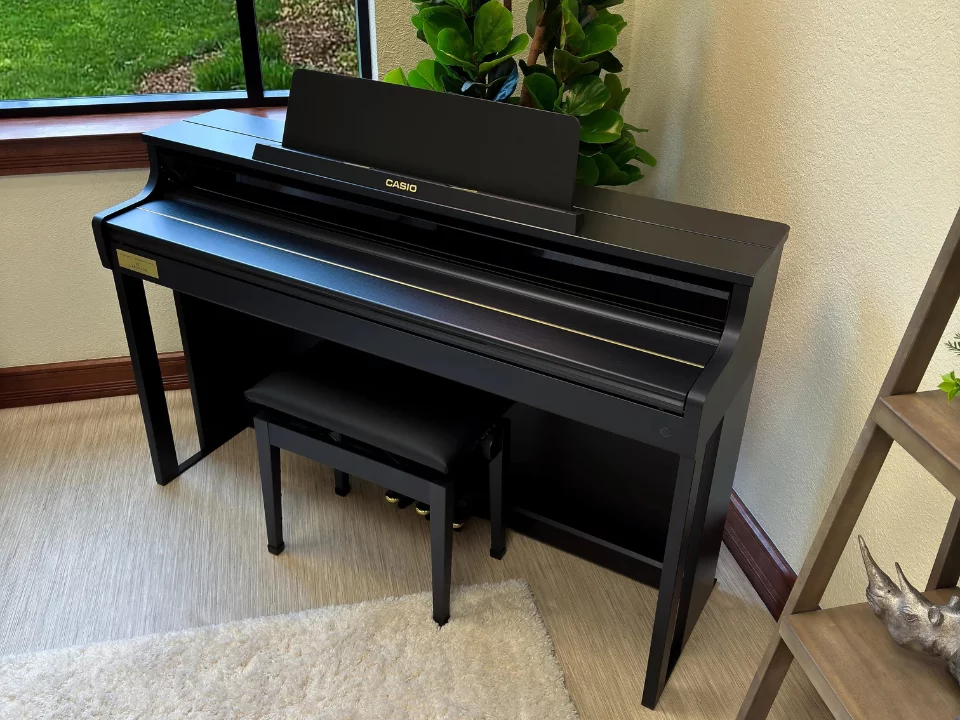 Casio AP-750 Black (BK)