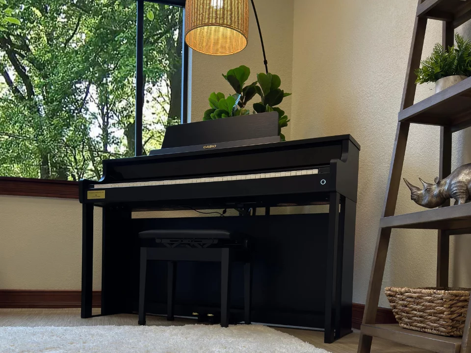 Casio AP-750 Black (BK)