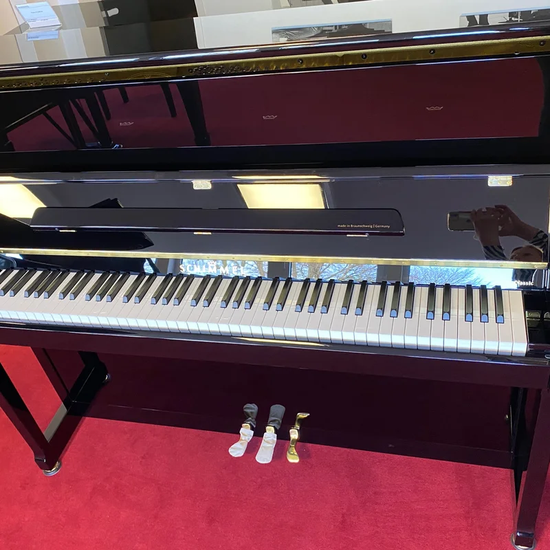 Schimmel Classic C121 Tradition (Ebony High Gloss)