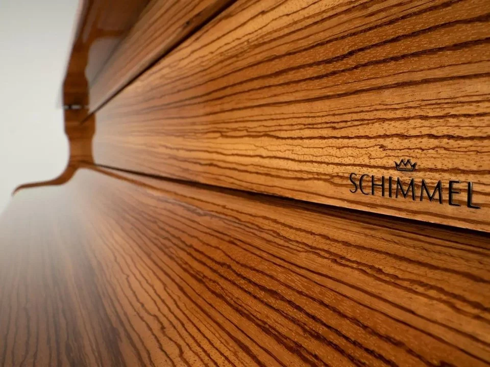 Schimmel Classic C169 Zebrano