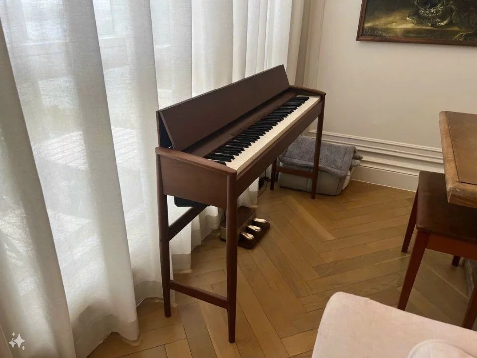 ROLAND KF-10 WN Walnut