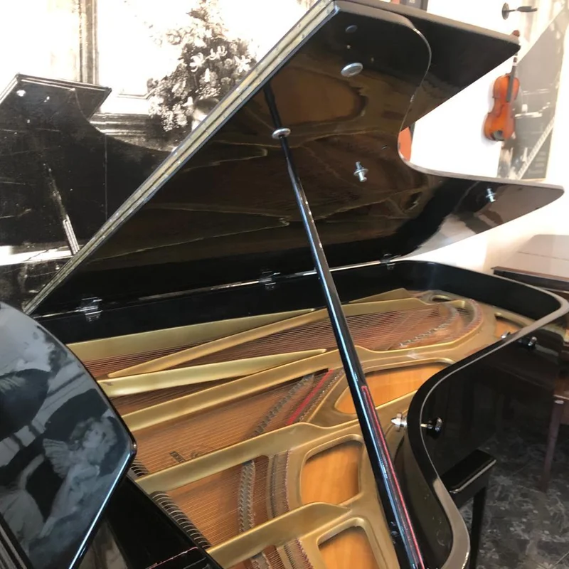 Estonia L274 Concert Grand