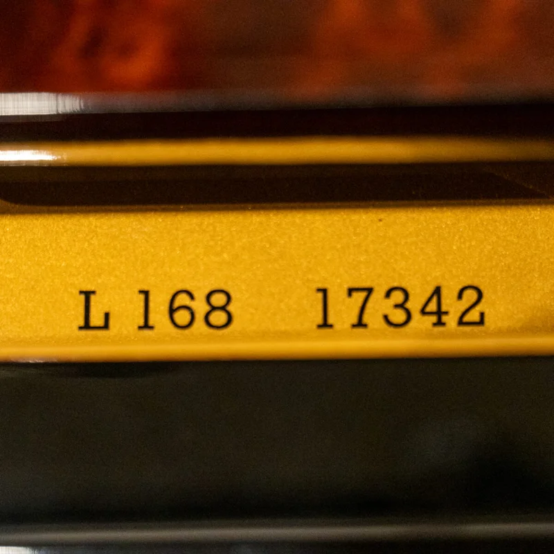 Estonia L168 Hidden Beauty