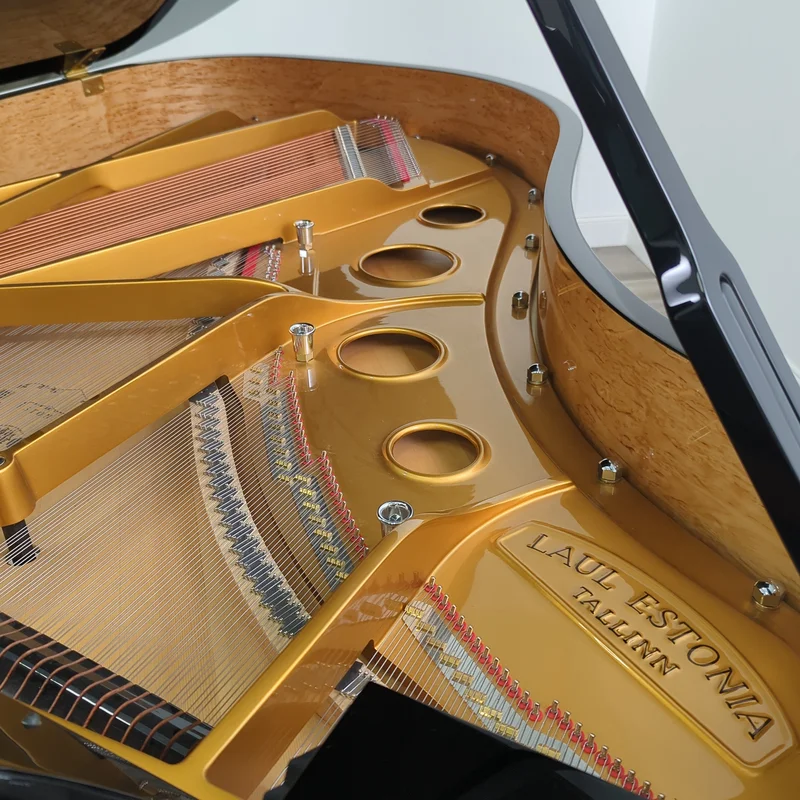 Estonia L190 Polish Ebony