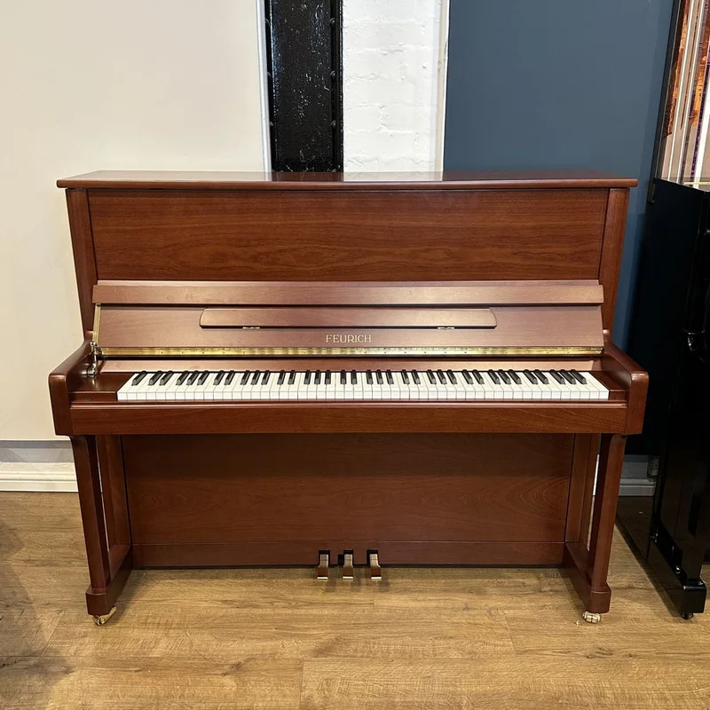 FEURICH 122 Universal (Walnut Satin)