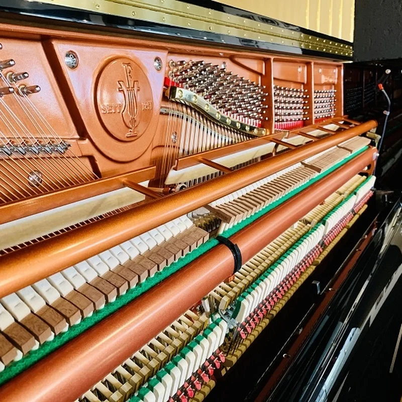 FEURICH 133 Concert (White Polished)