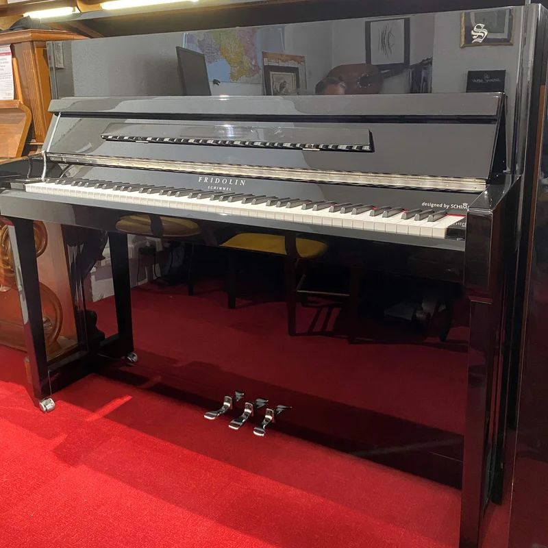 Fridolin Schimmel F121 Tradition (Ebony High Gloss)