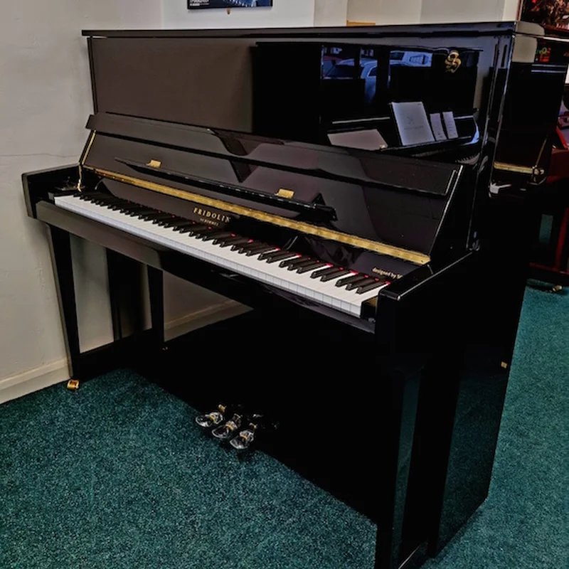 Fridolin Schimmel F130 Tradition (Ebony High Gloss)