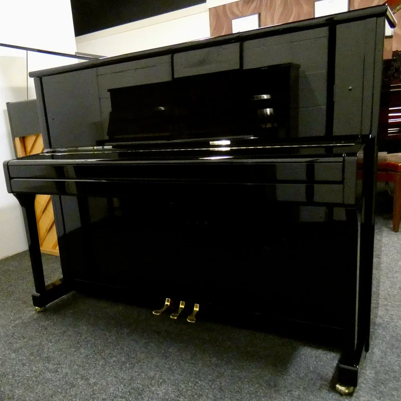 Haessler H118 (Designed by Blüthner)