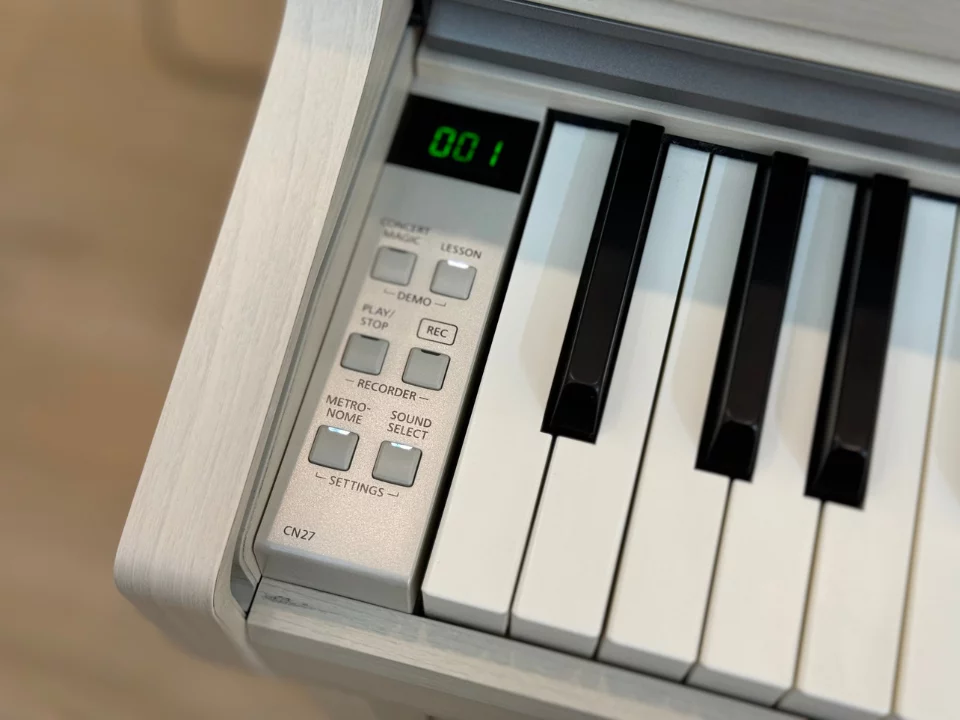 KAWAI CN27 A