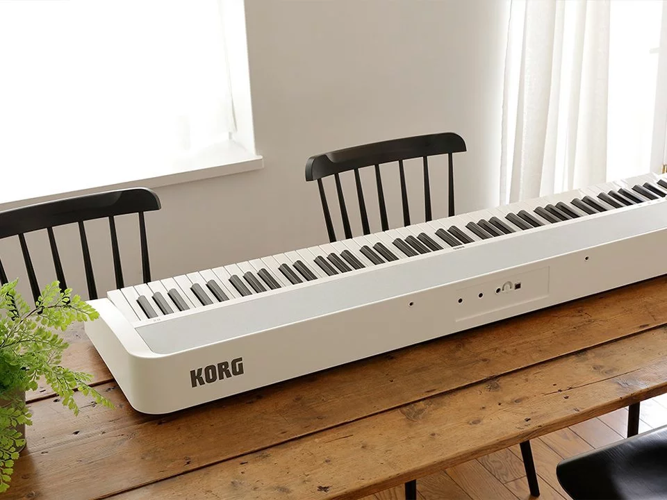 KORG B2SP White