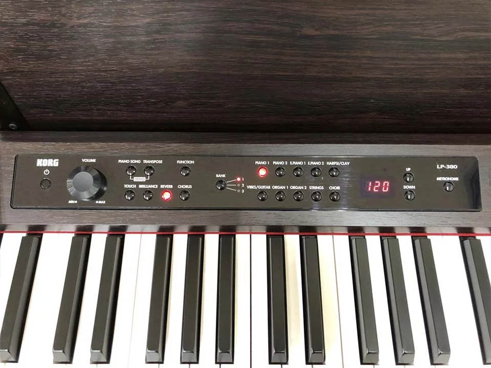 KORG LP-380U RW