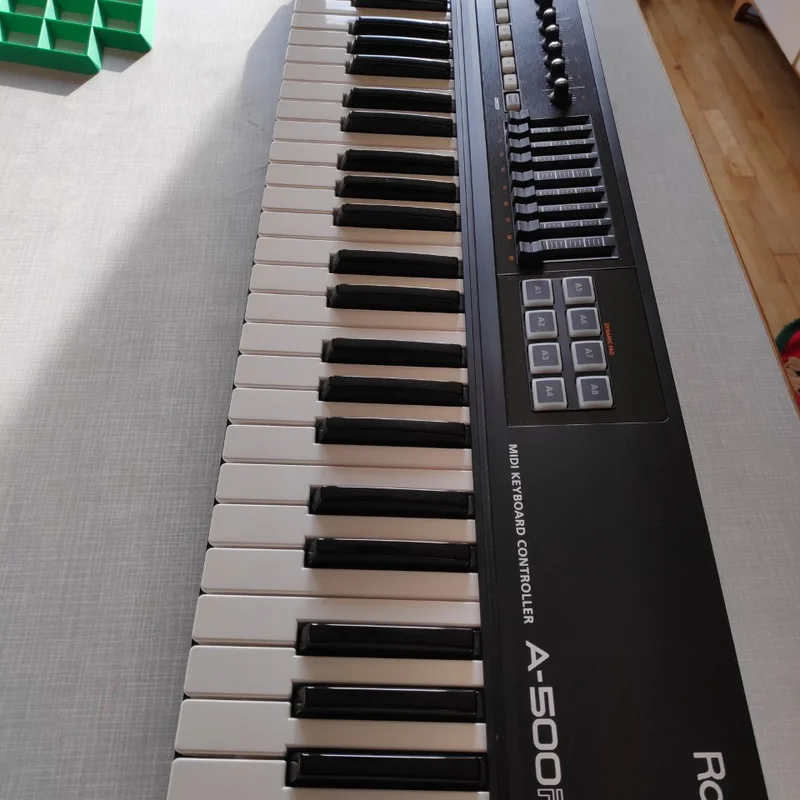 ROLAND A-500PRO R