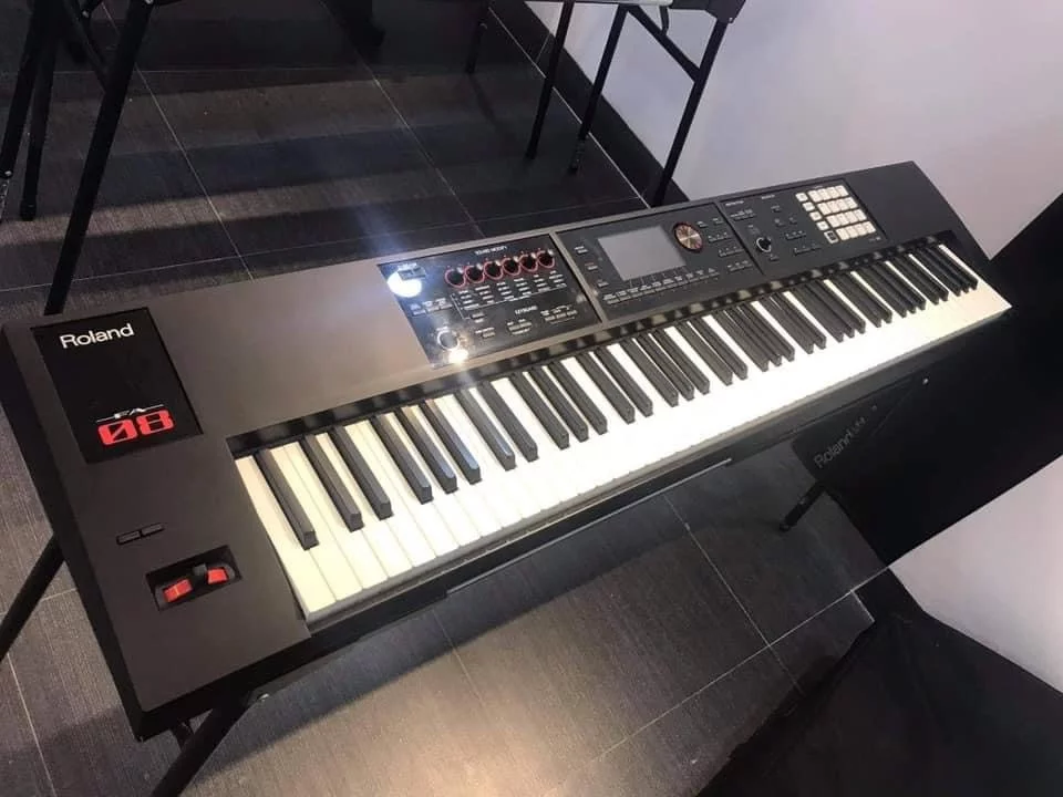 ROLAND FA-08