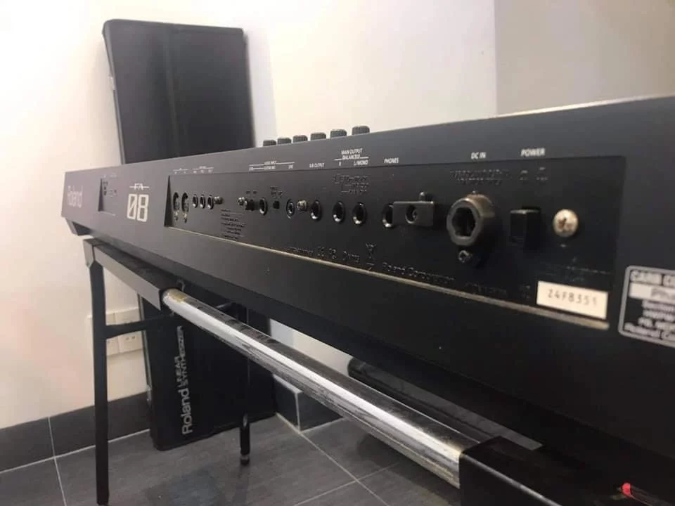 ROLAND FA-08