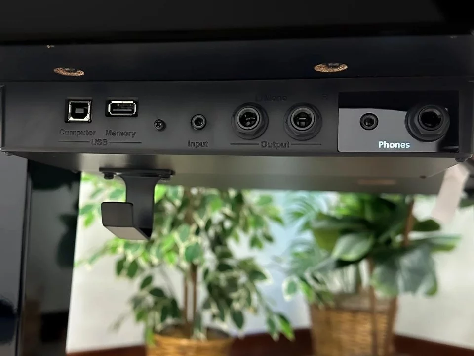 ROLAND GP-607 PE (USED)