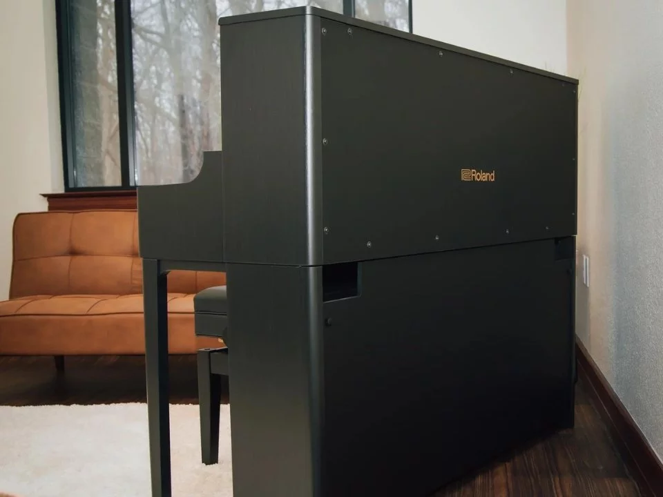 ROLAND LX-706 CB