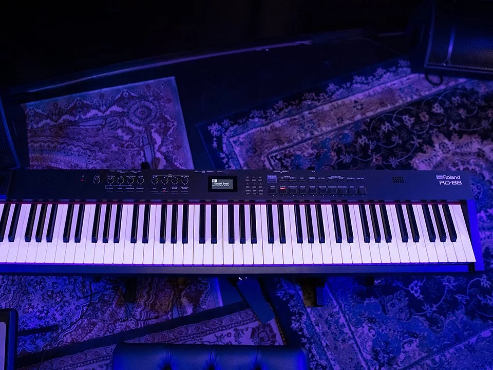 ROLAND RD-88