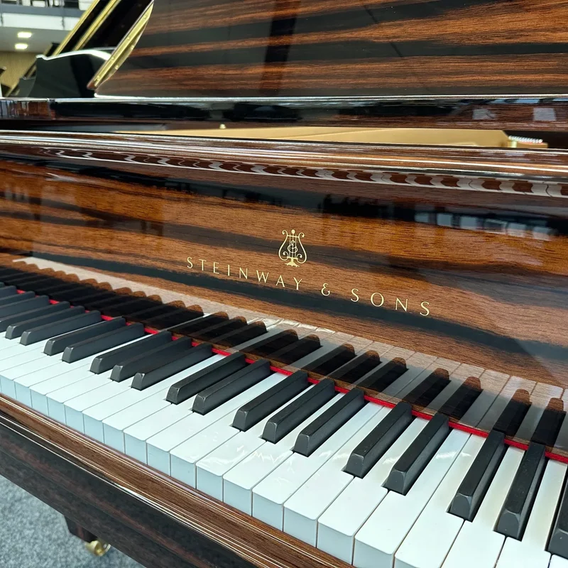 STEINWAY MODEL O-180 (Macassar & Polish Ebony)