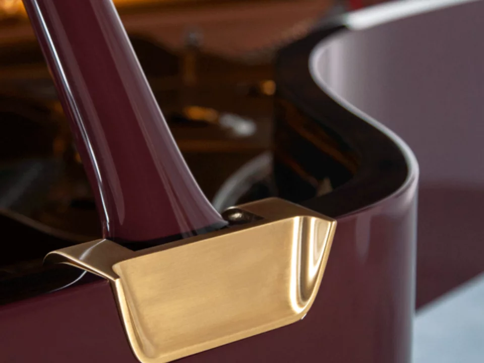 Steinway & Sons Gran Nichetto (The Midnight Red)