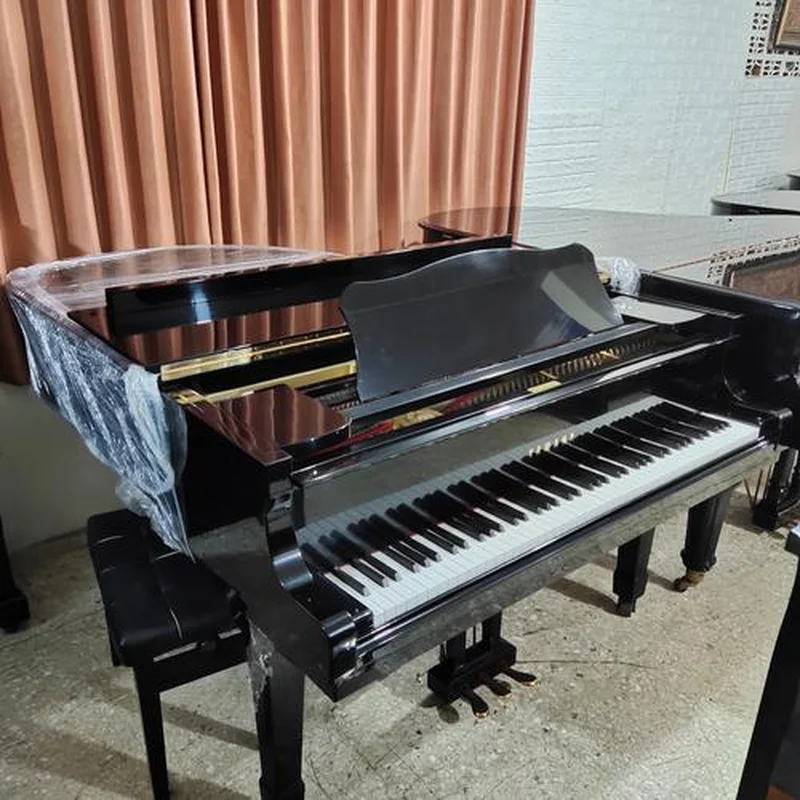 YAMAHA C3B PW Autoplay