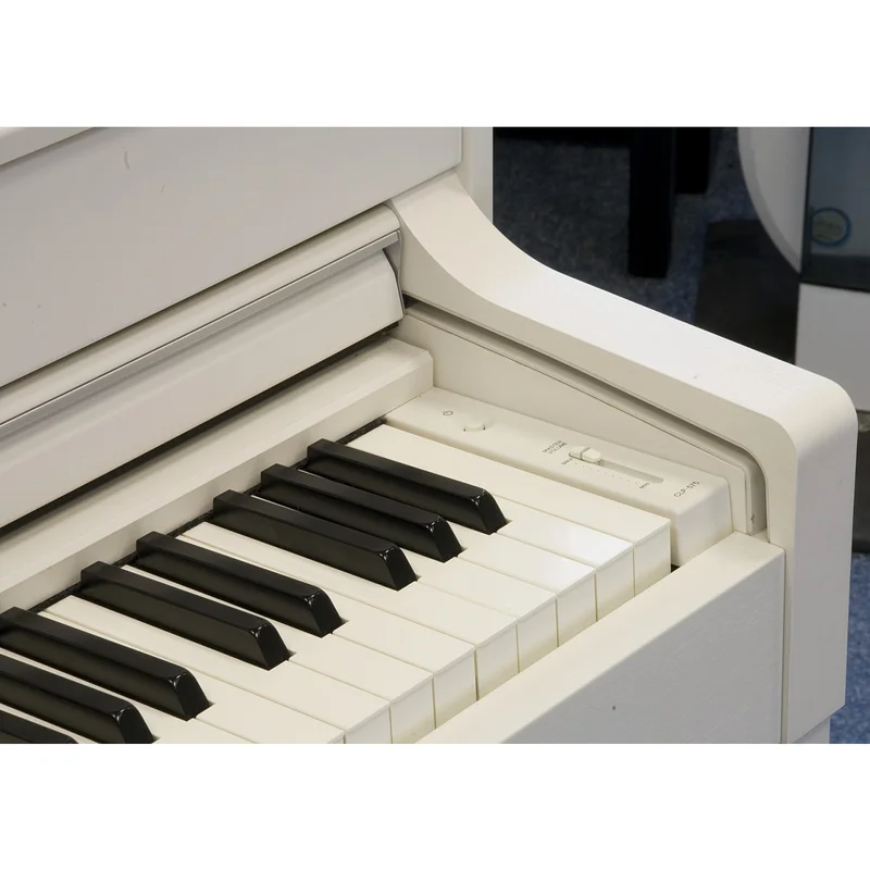 YAMAHA CLP-575 WH