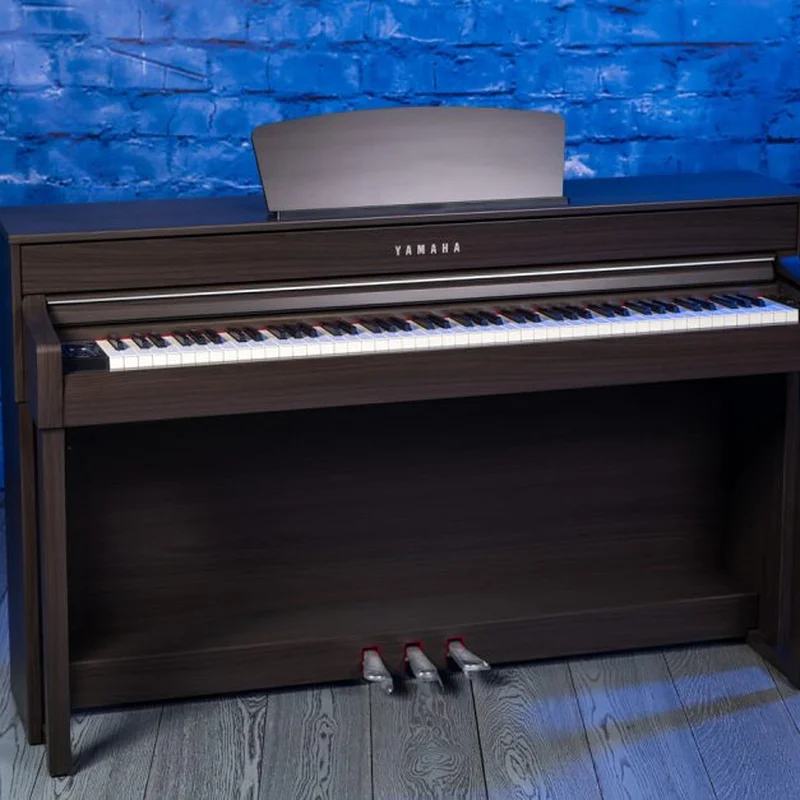 YAMAHA CLP-735 Full Màu (USED)