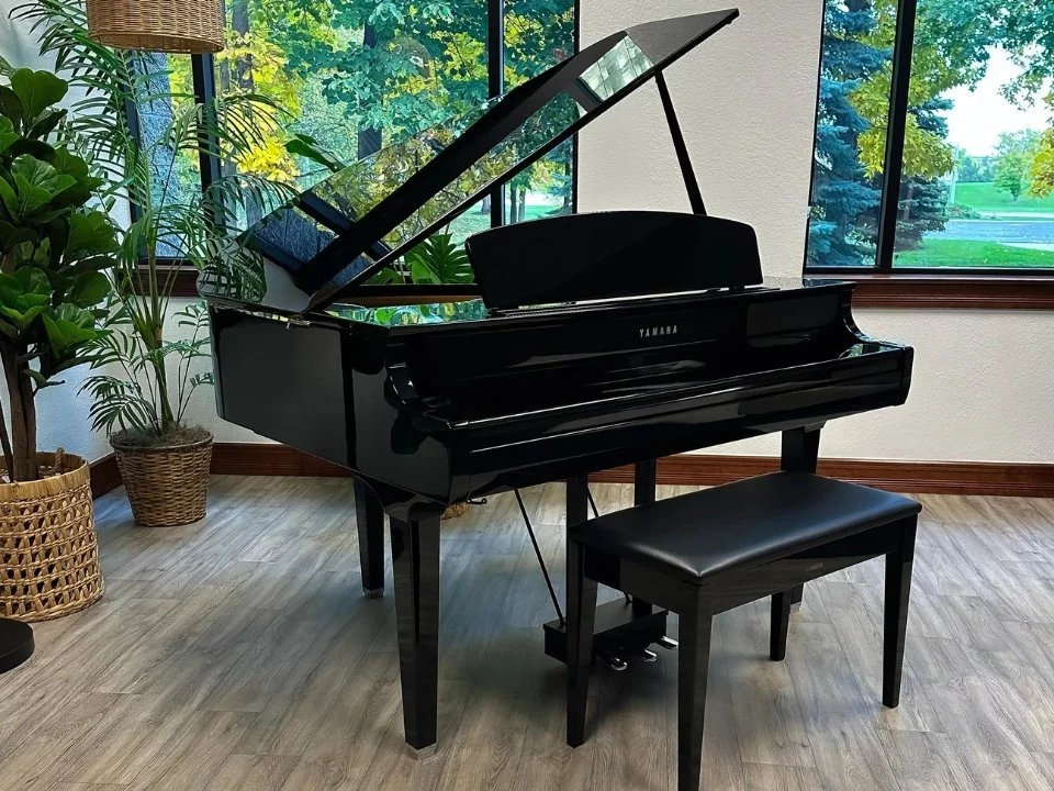 YAMAHA CLP-795 GP PE