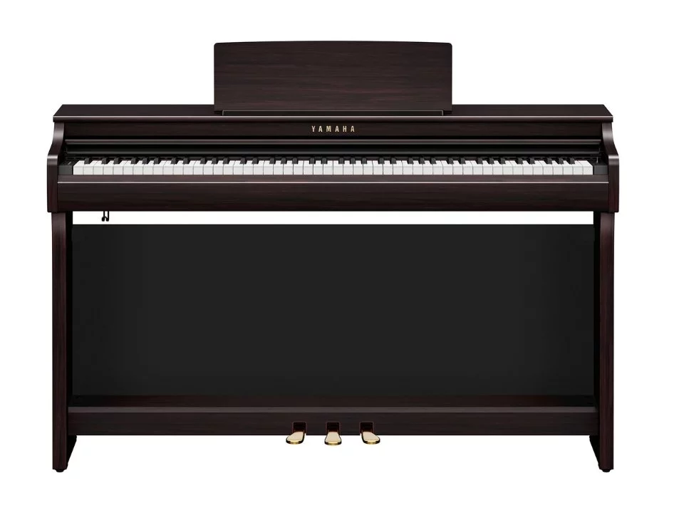 YAMAHA CLP-825 R
