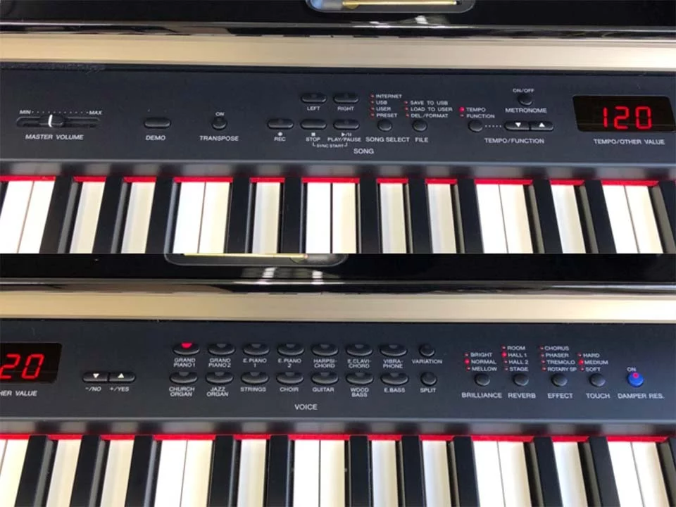 YAMAHA CLP-370 PE