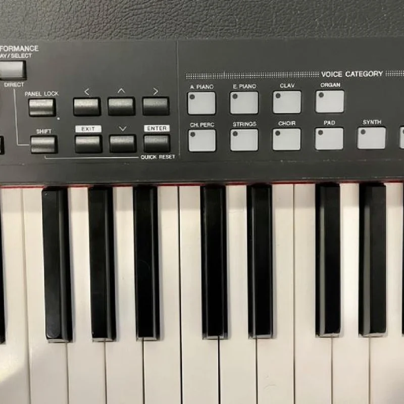 YAMAHA CP40 (USED)