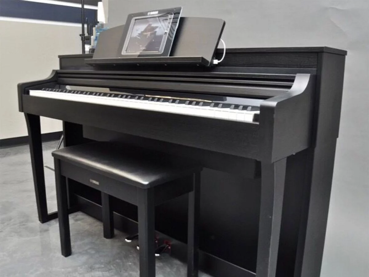 YAMAHA CSP-150 B (USED)