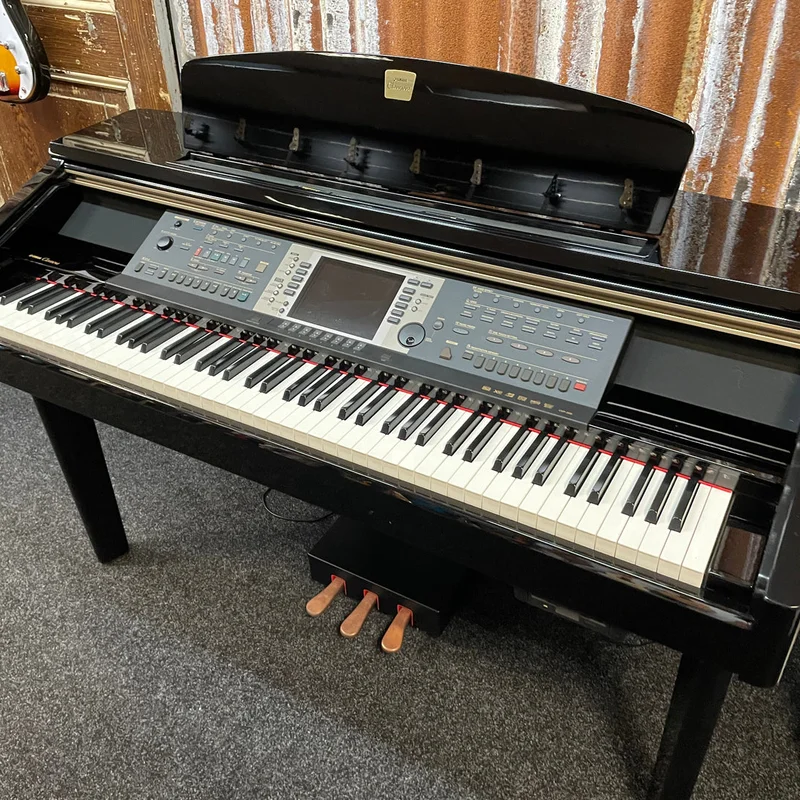 YAMAHA CVP-209 R