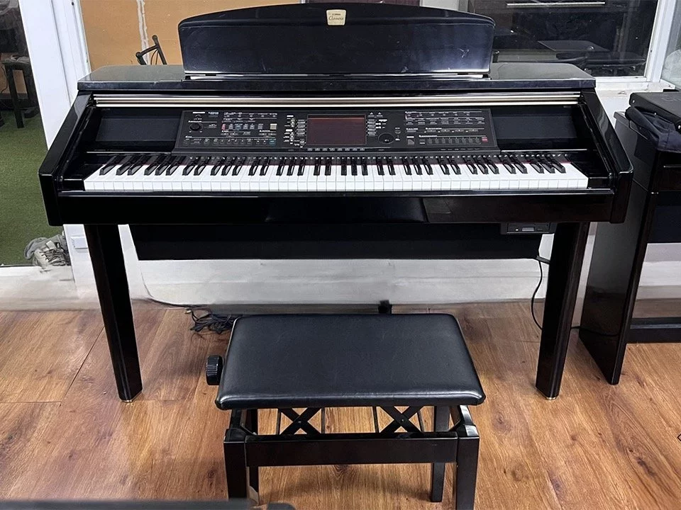 YAMAHA CVP-209 R