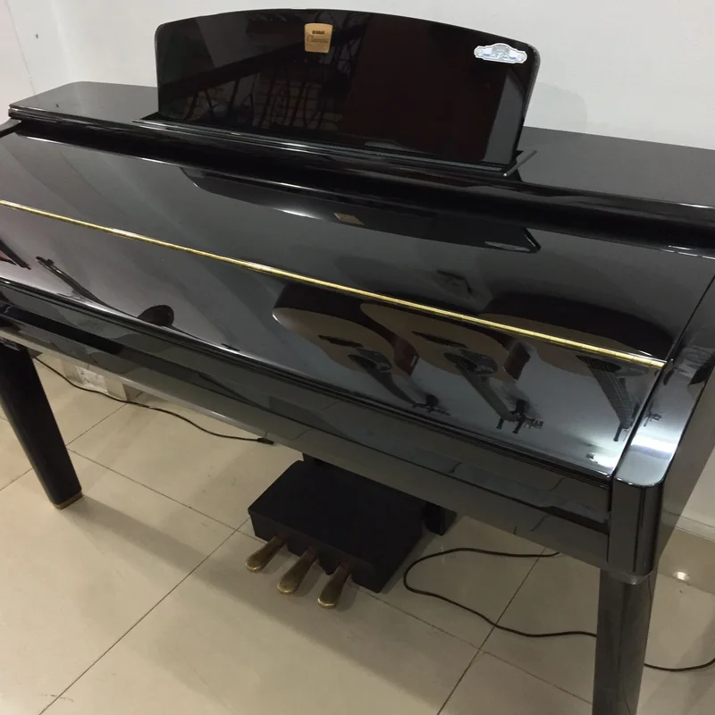 YAMAHA CVP-309 PE