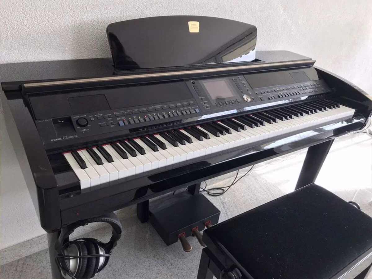 YAMAHA CVP-309 PE