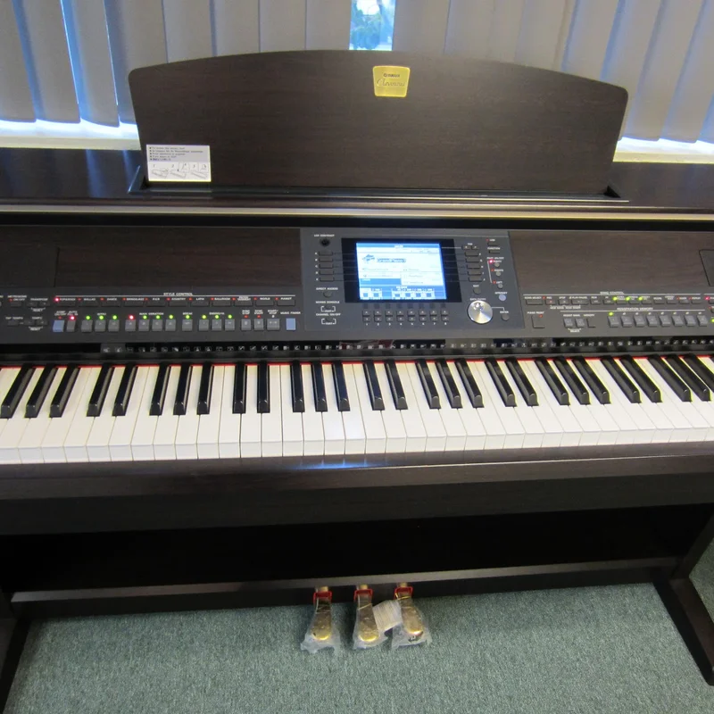 YAMAHA CVP-501