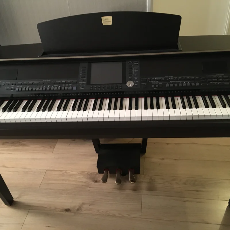 YAMAHA CVP-509 R