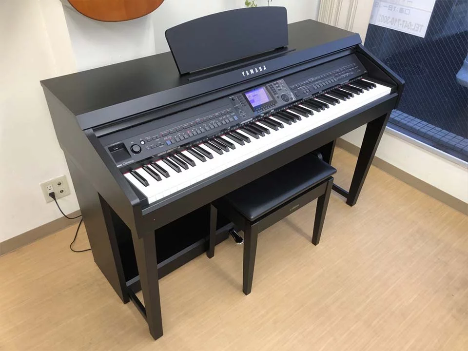YAMAHA CVP-601 B