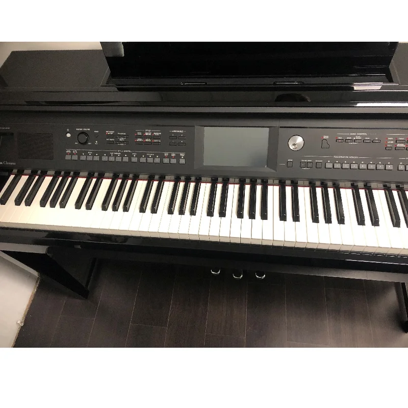 YAMAHA CVP-605 PE