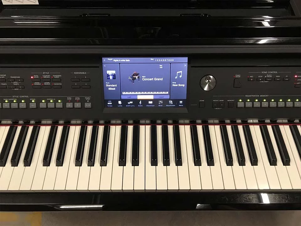 YAMAHA CVP-609 PE