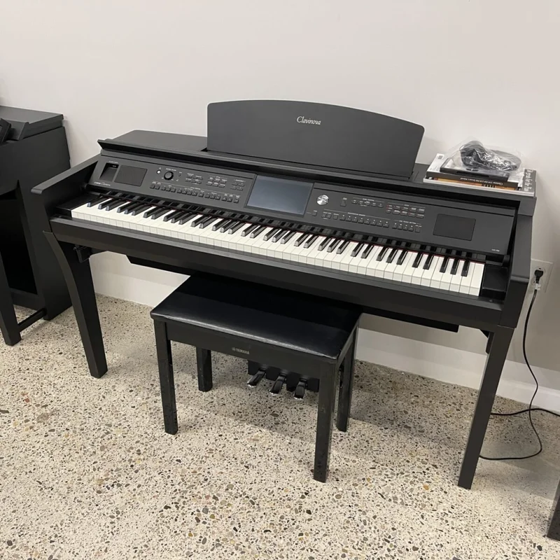 YAMAHA CVP-709 PW (USED)