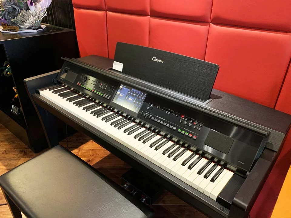 YAMAHA CVP-809 B (USED)