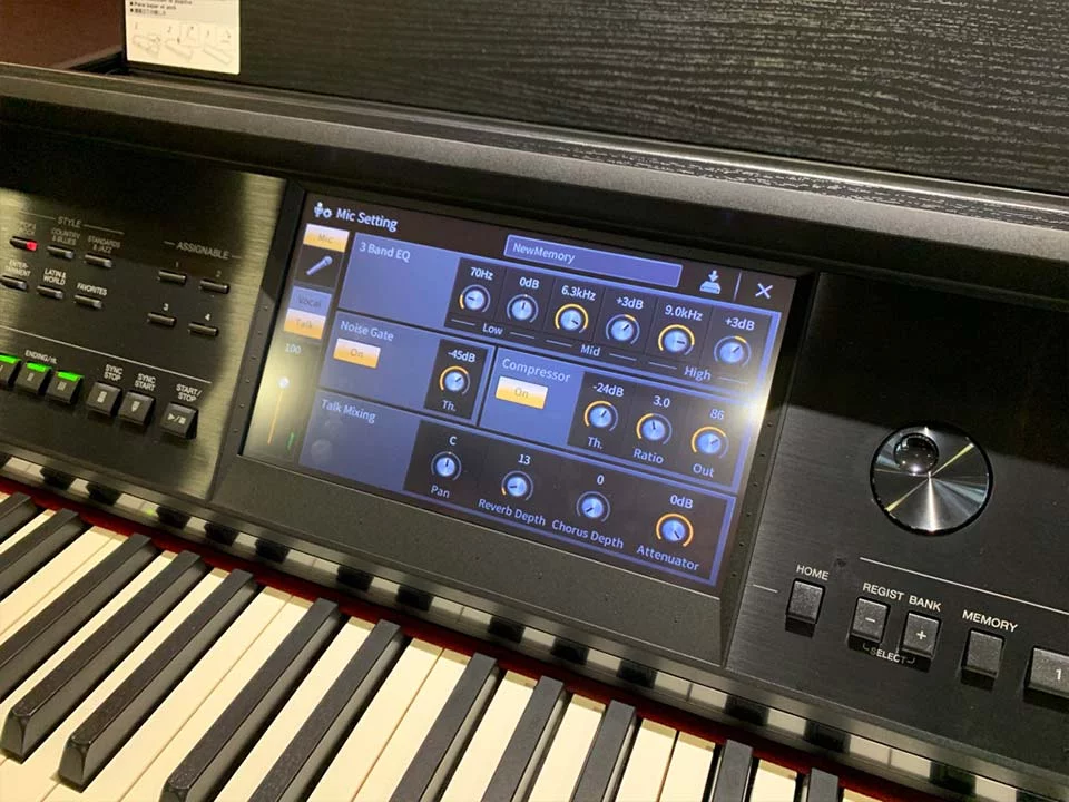 YAMAHA CVP-809 B (USED)