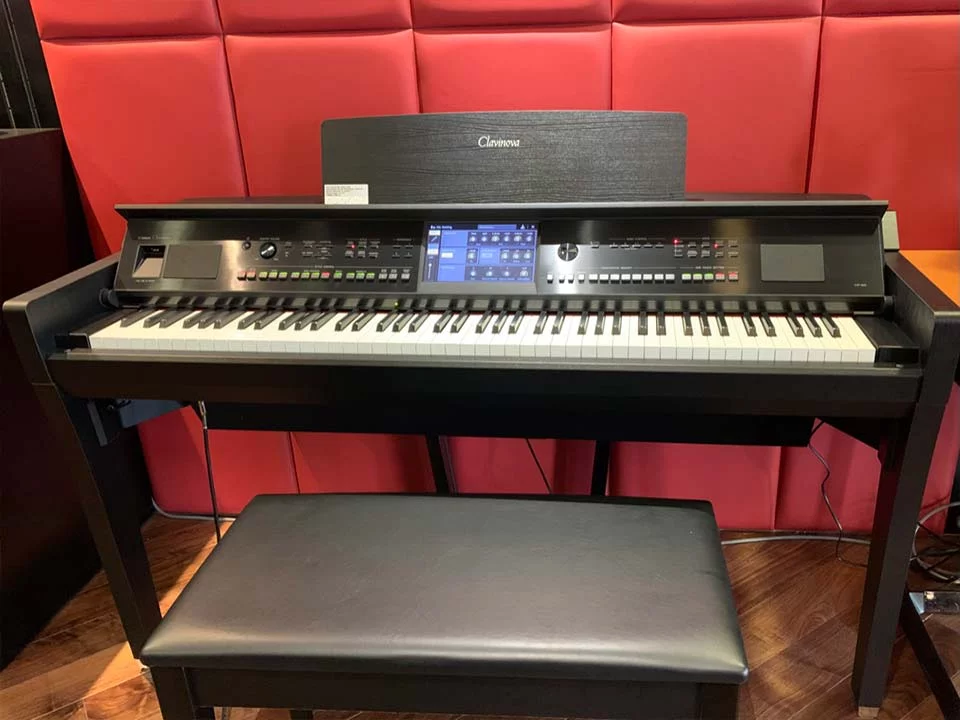 YAMAHA CVP-809 B