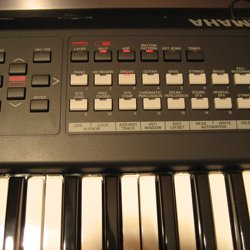 Yamaha MOTIF MX49