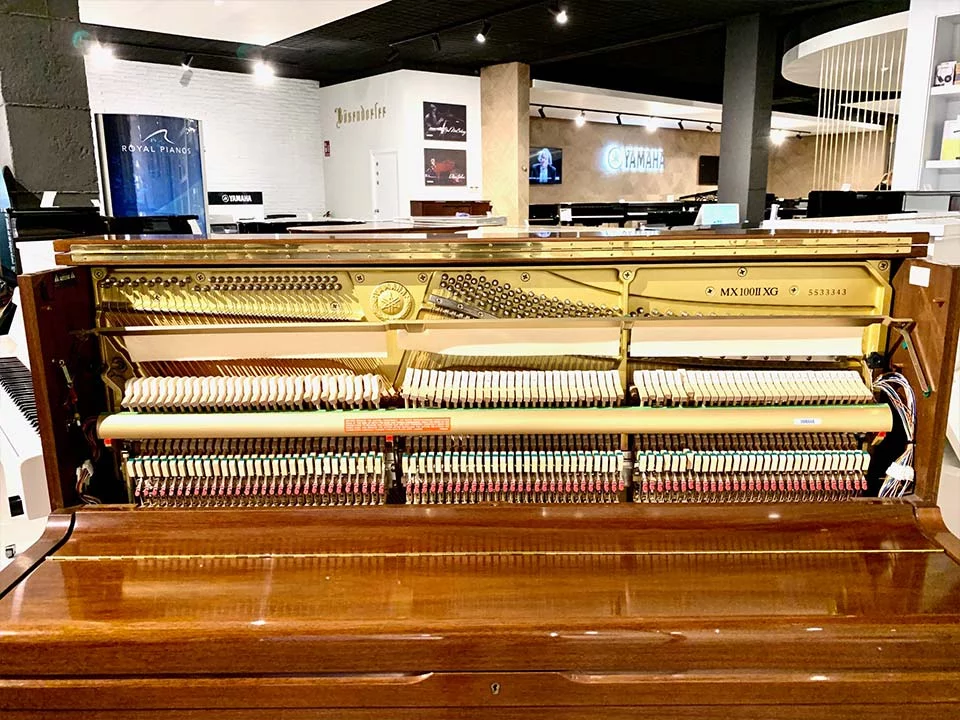 YAMAHA MX101 II Disklavier